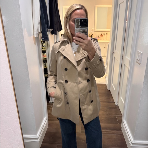 Burberry Sandringham Double-Breasted Trench Coat in mid-length size uk 10 - Picture 3 of 11